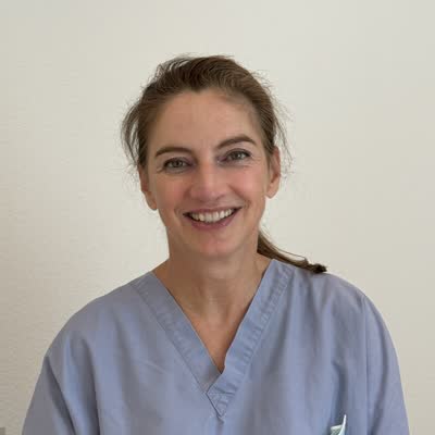 Veronica Aksmanovic, Tierärztin