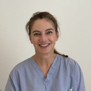 Veronica Aksmanovic, Tierärztin
